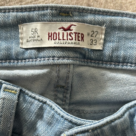 HOLISTER Low Rise Boot Cut Mild Distress Light Wash Jeans Junior Size 5R - 27x33 - Picture 9 of 10